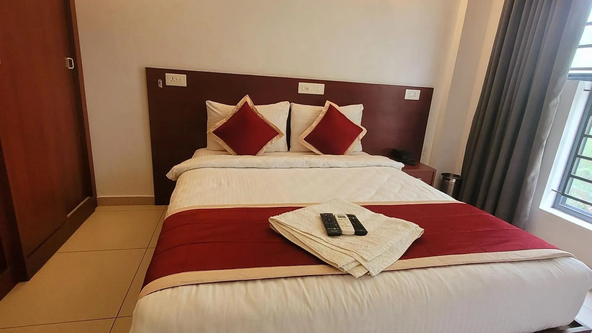 Отель Four Squares Inn, Technopark Phase 3 Тривандрум