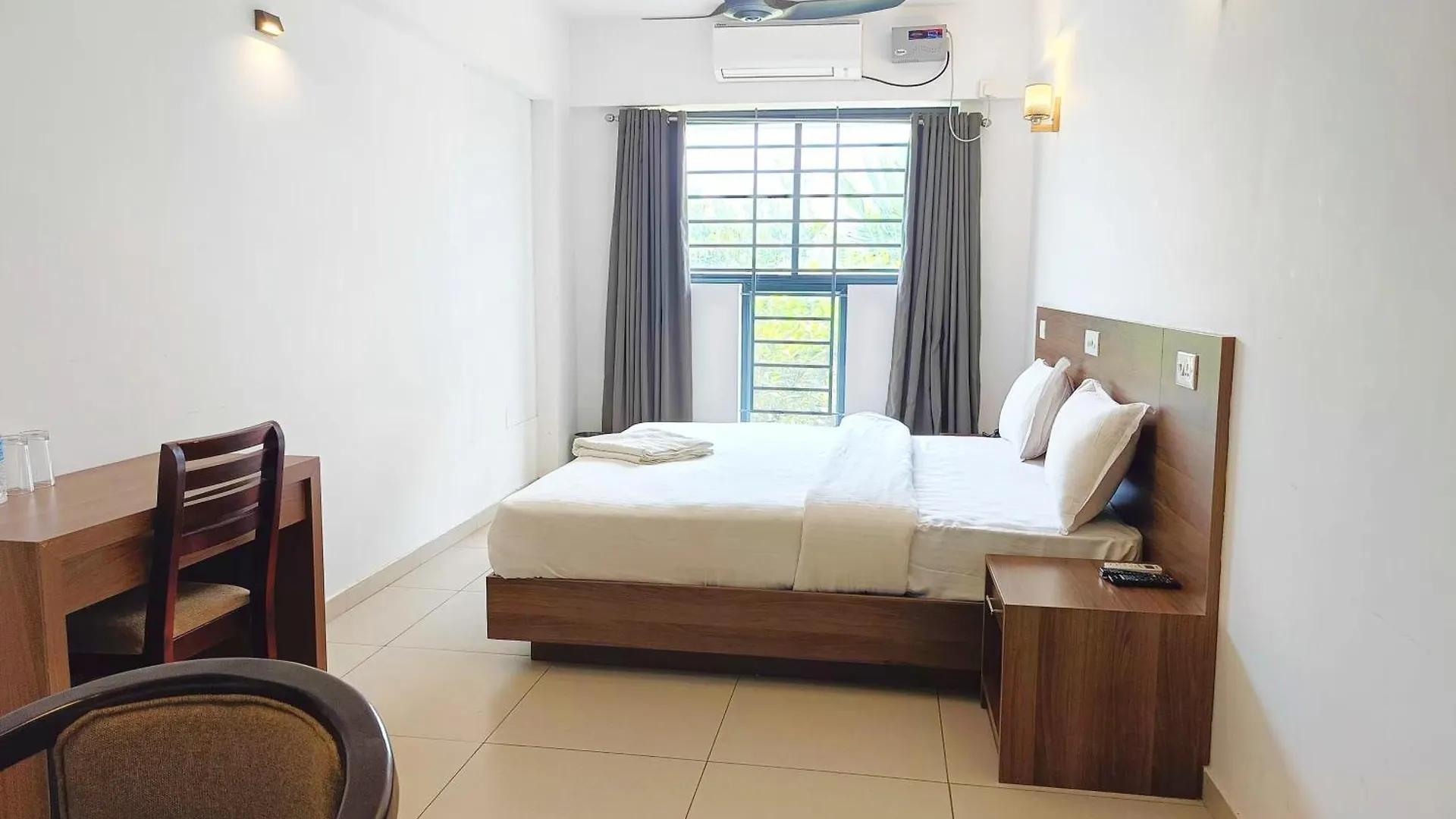 Отель Four Squares Inn, Technopark Phase 3 Тривандрум